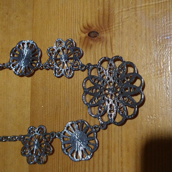 Women fashion jewelry necklace - Picture 15 of 16